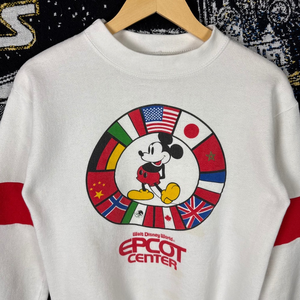 Vintage Disney EPCOT Center Mickey Mouse Flag Sweatshirt White Red Medium USA